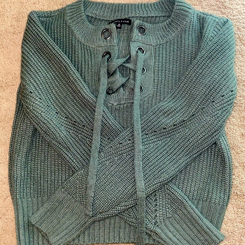Kendall & Kylie long sleeve sweater tie top